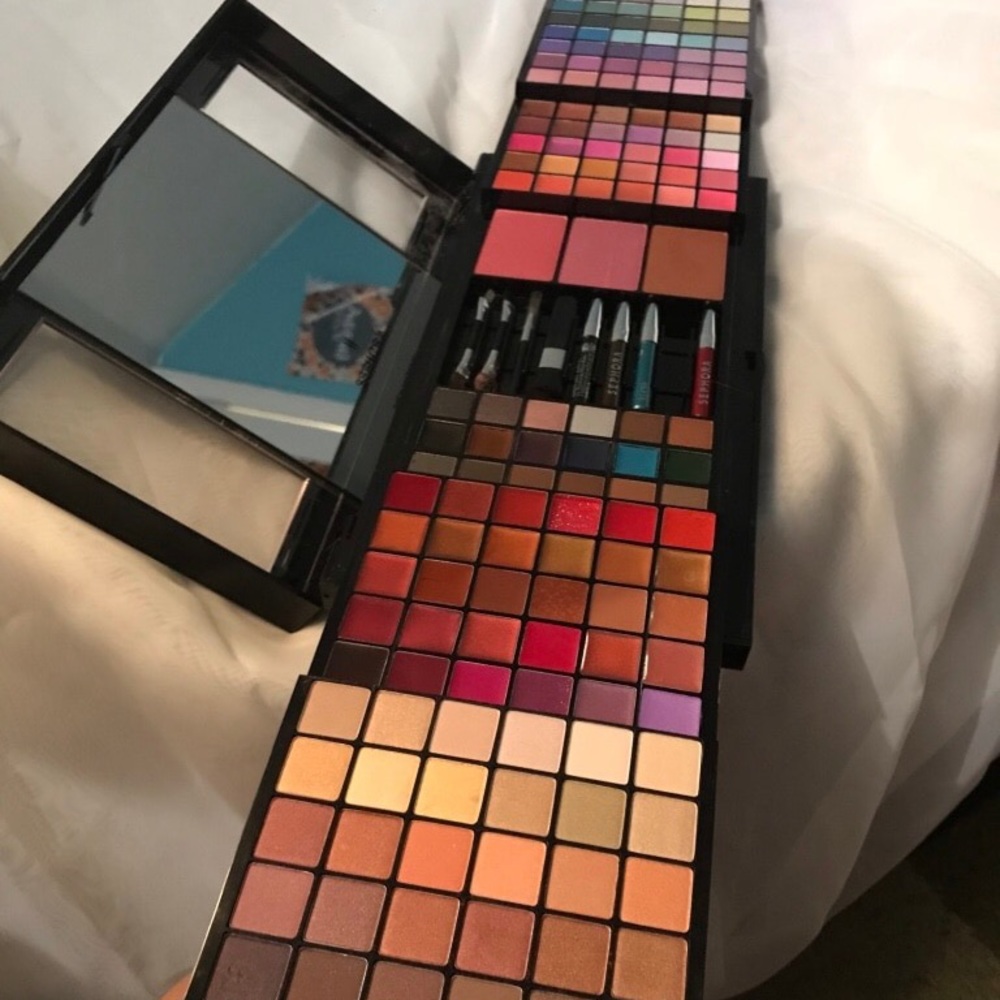Sephora Complete Makeup Palette